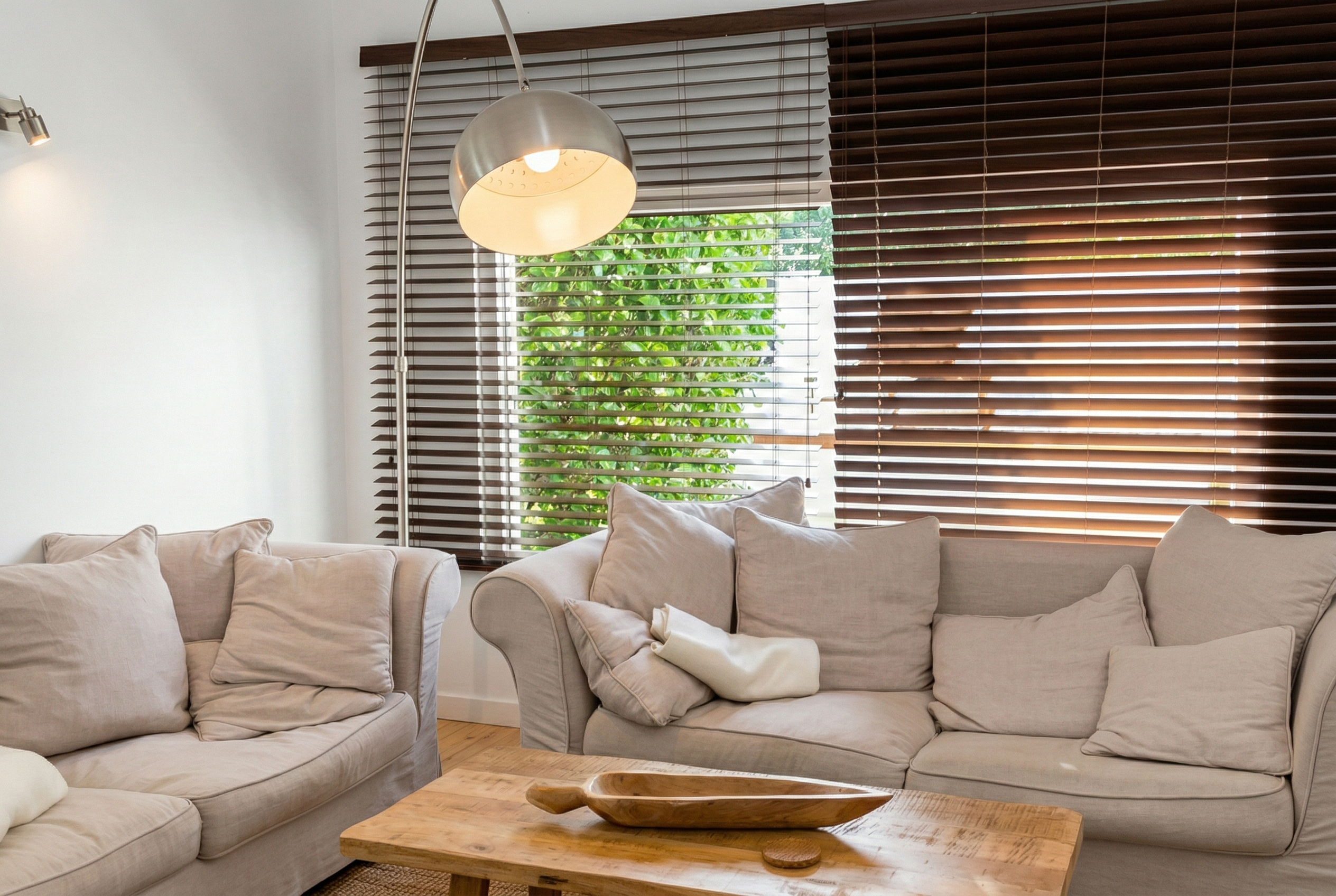 Gemütliche Sofas im Wohnzimmer